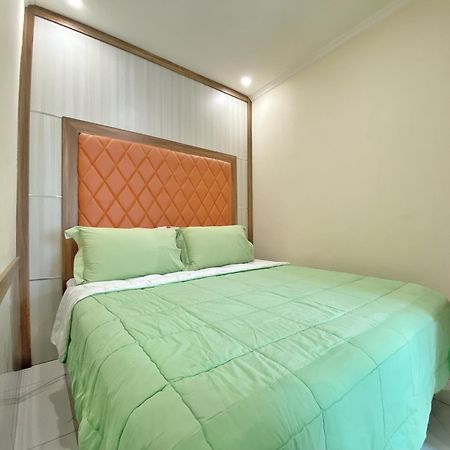Ravarine Suite Apartment Джакарта Экстерьер фото