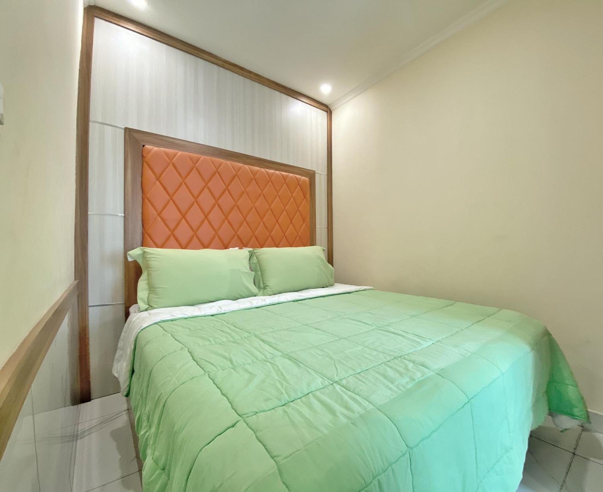 Ravarine Suite Apartment Джакарта Экстерьер фото